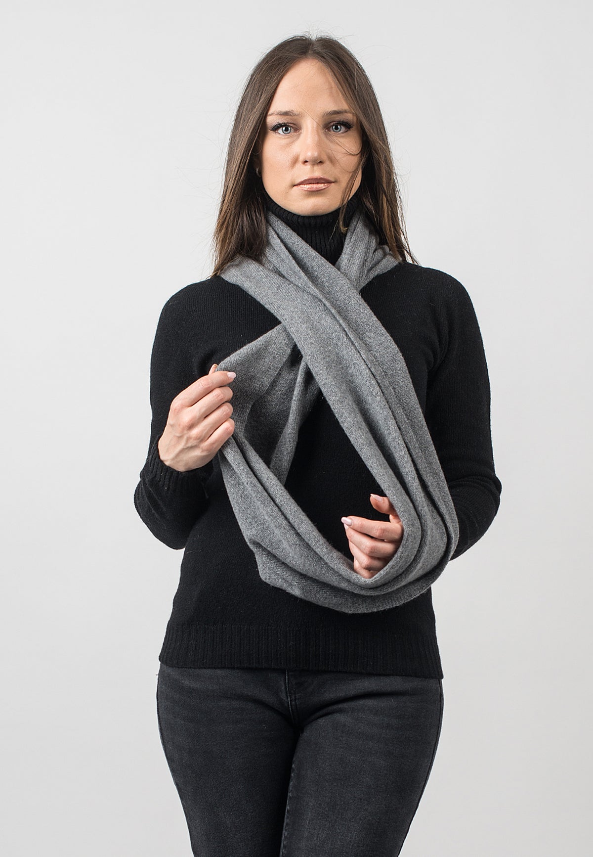 Recycled cashmere infinity scarf, colour Grey, view 2 | Dalle Piane Cashmere