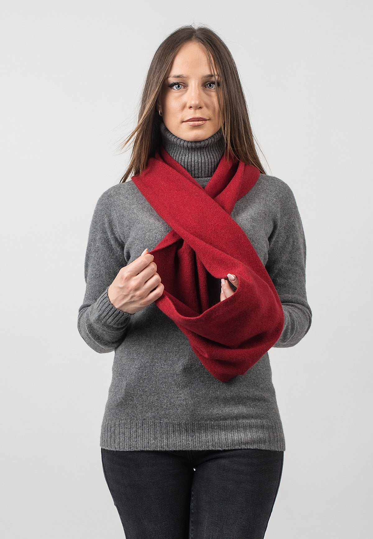 Recycled cashmere infinity scarf, colour Red, view 2 | Dalle Piane Cashmere