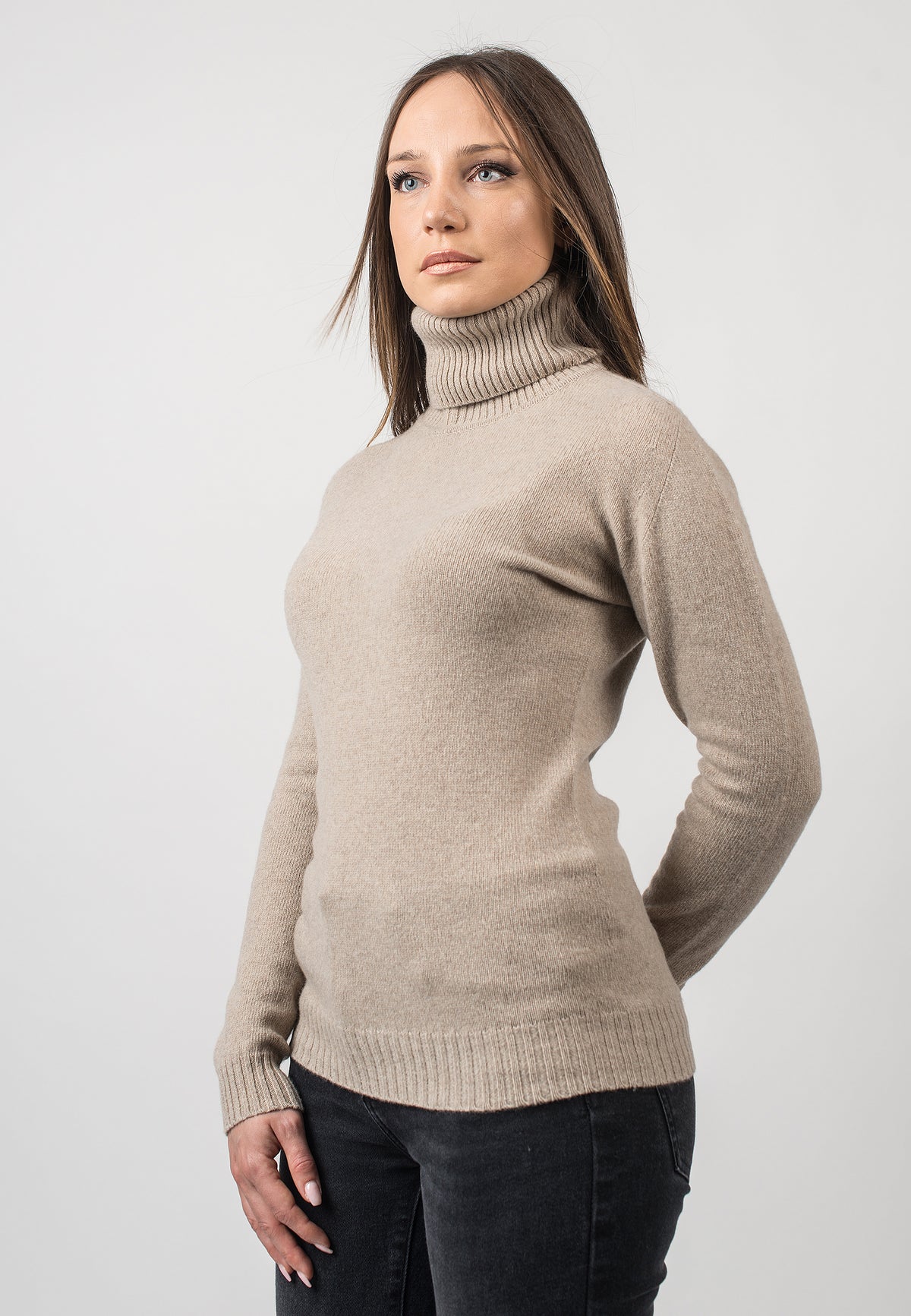 Women's recycled cashmere turtleneck, colour Beige, view 2 | Dalle Piane Cashmere