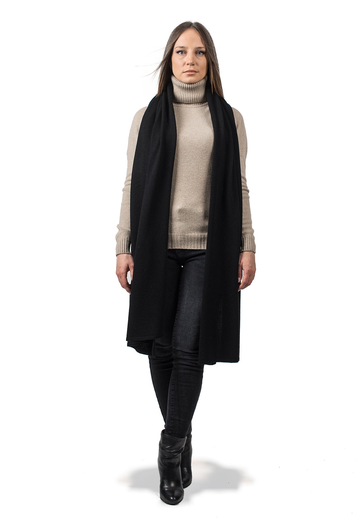 Recycled cashmere wrap, colour Black | Dalle Piane Cashmere