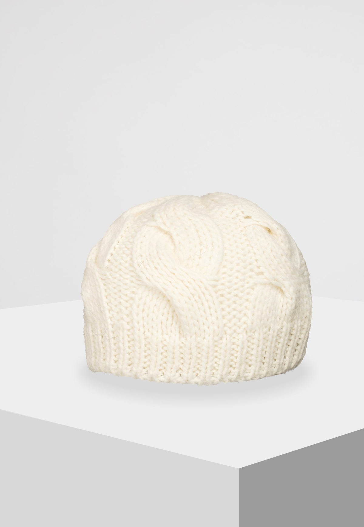 Women's cable-knit beanie, colour Cream, view 4 | Dalle Piane Cashmere