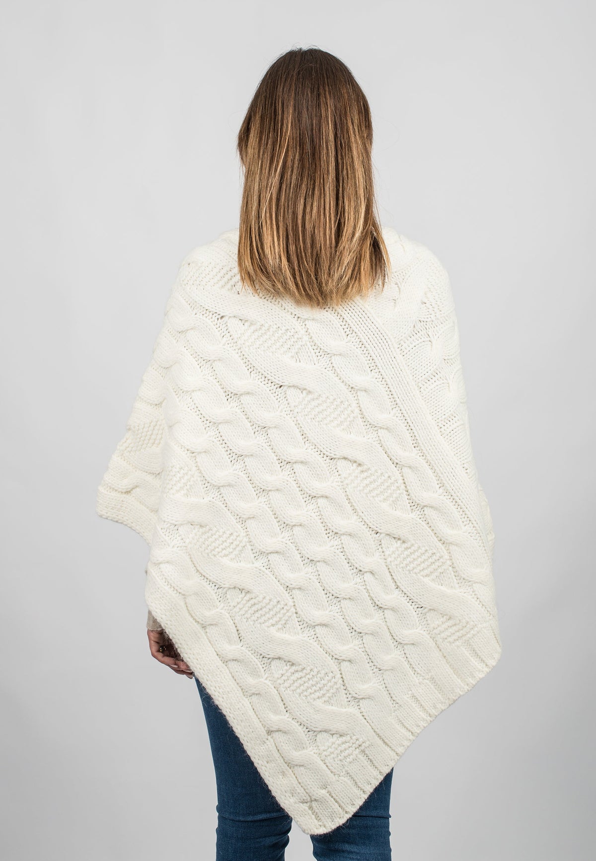 Cable-knit V-neck poncho, colour Cream, view 3 | Dalle Piane Cashmere