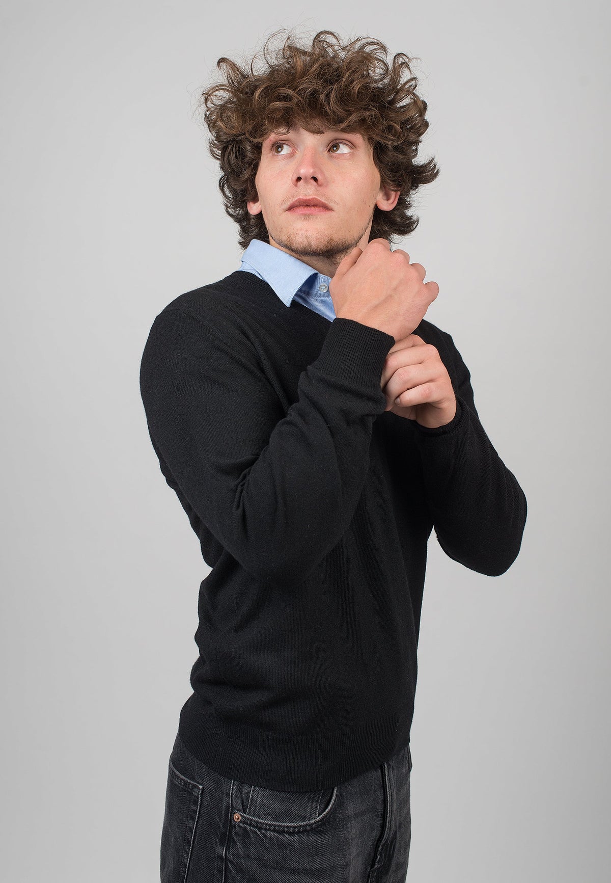 Men's cashmere blend V-neck, colour Black, view 3 | Dalle Piane Cashmere