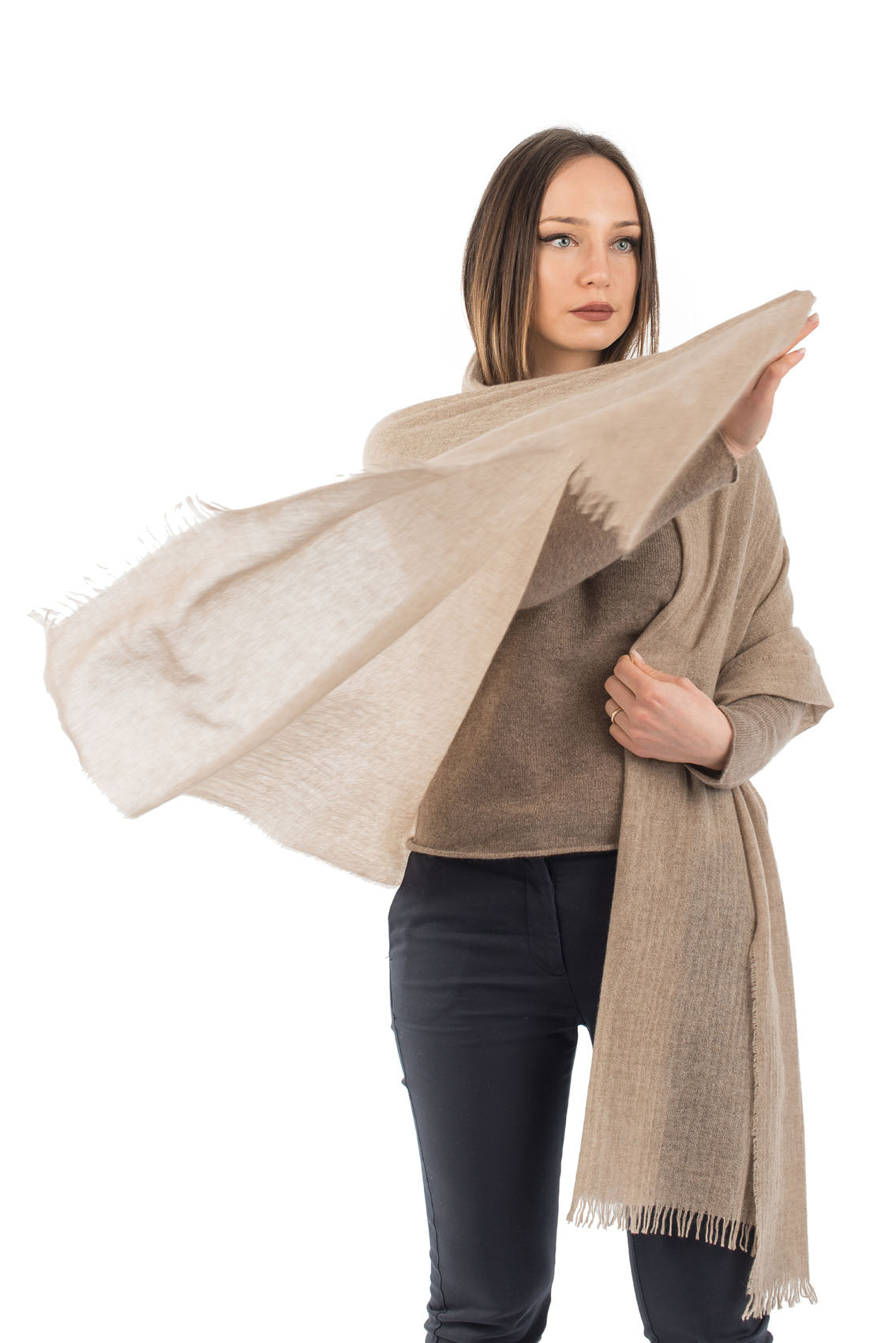 Women's 100% cashmere pashmina, colour Mink, view 3 | Dalle Piane Cashmere