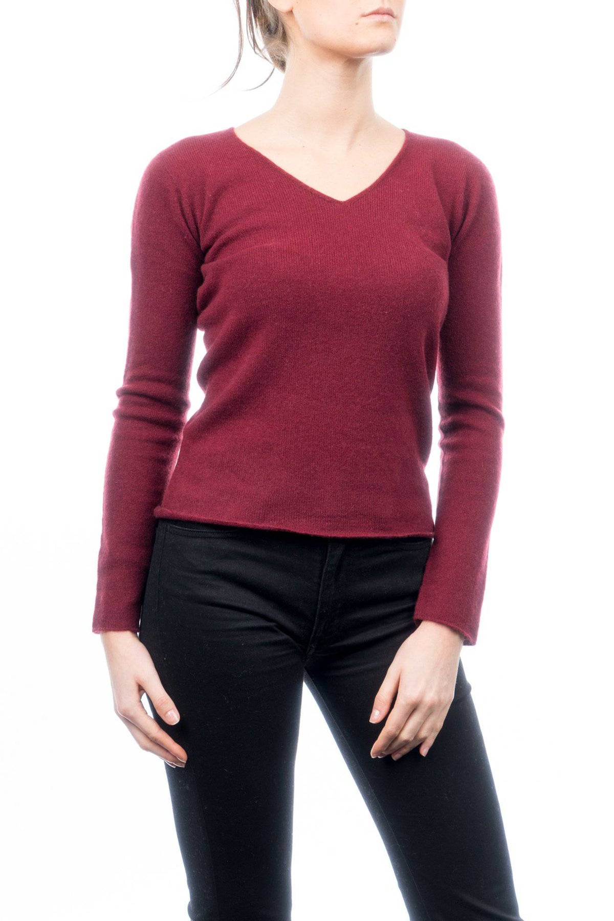 Women's 100% cashmere V-neck, colour Bordeaux, view 2 | Dalle Piane Cashmere