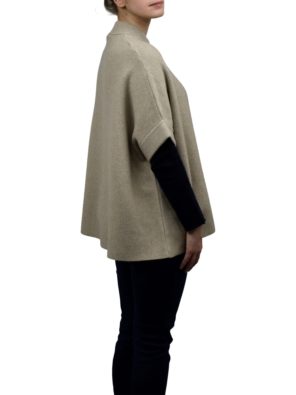 Cashmere blend cape with two front buttons, colour Beige, view 3 | Dalle Piane Cashmere